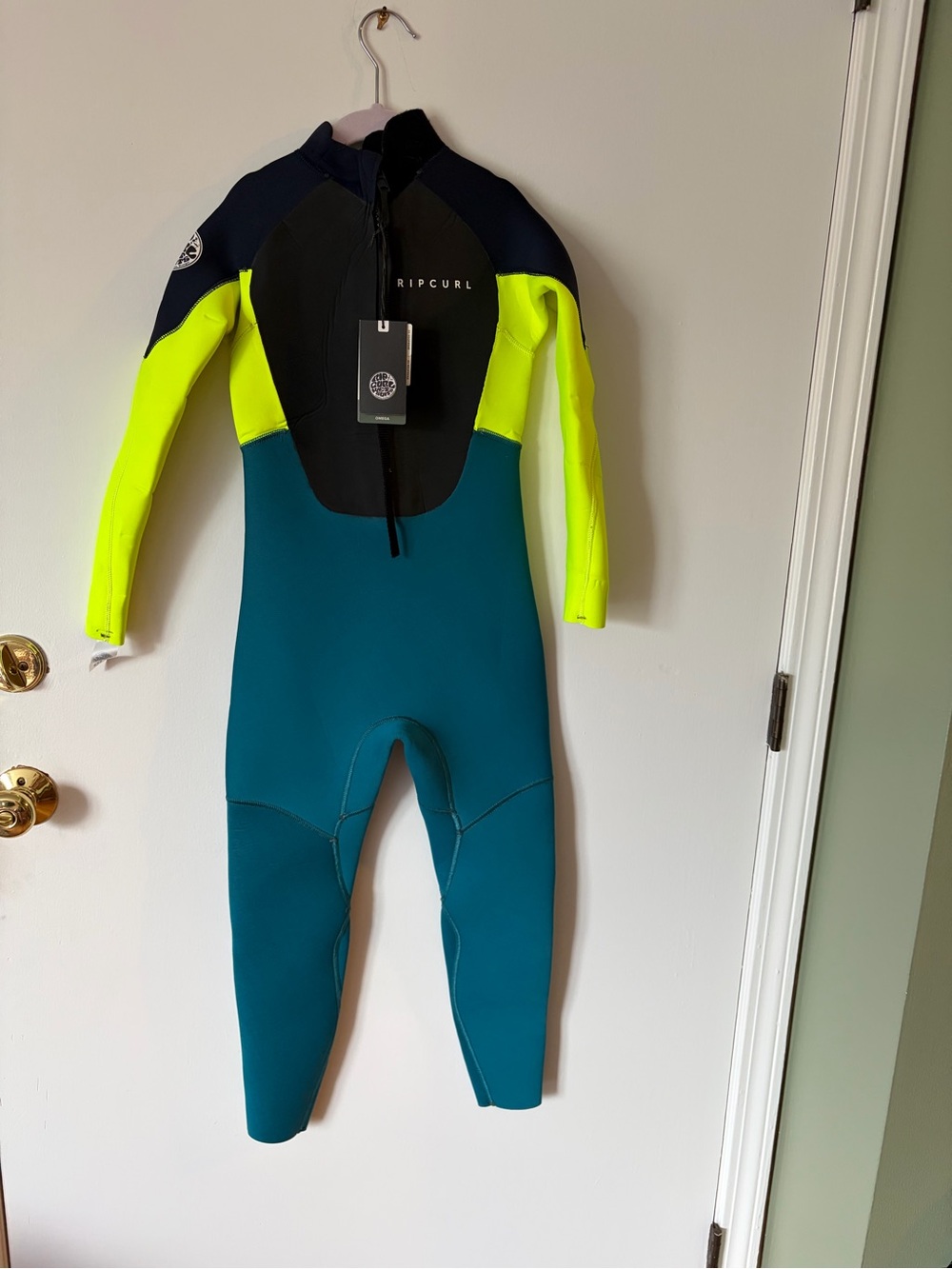 NWT! Rip Curl Junior Omega 4/3 Back Zip Wetsuit